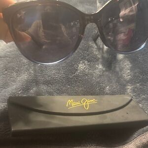 Maui Jim Black and Gray Sunglasses